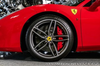 Ferrari 488 GTB KARBON/JBL/LIFT/LED/D 2015