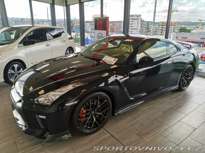 Nissan GT-R Prestige Edition 2020