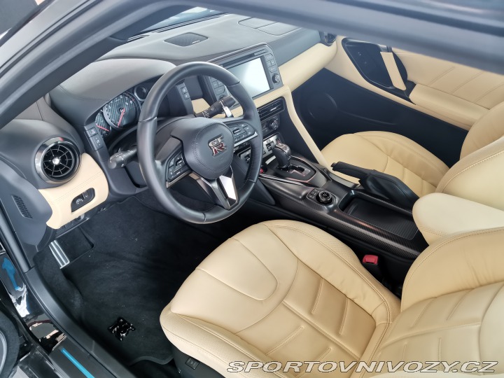 Nissan GT-R Prestige Edition 2020