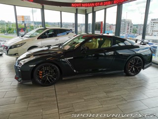 Nissan GT-R Prestige Edition 2020