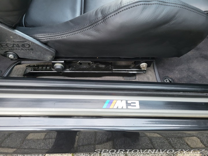 BMW M3 BMW E30 M3 1990