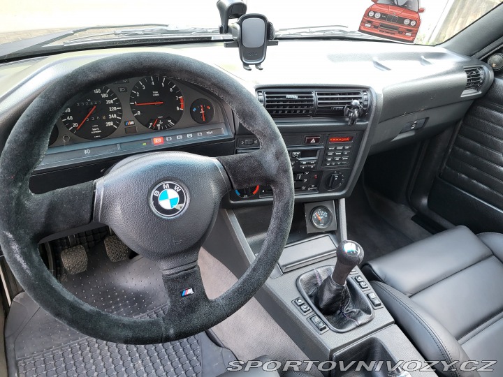 BMW M3 BMW E30 M3 1990