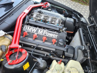 BMW M3 BMW E30 M3 1990