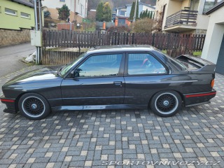 BMW M3 BMW E30 M3 1990