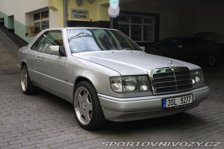 Mercedes-Benz Ostatní modely 124 300 CE 1987