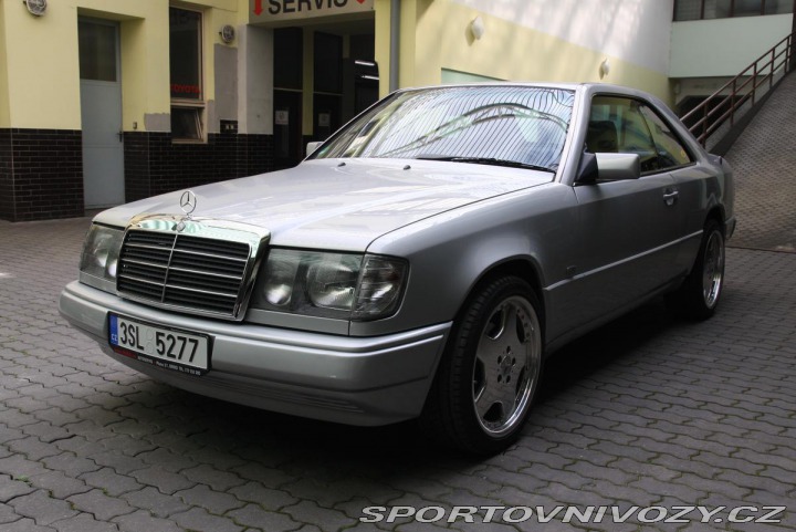 Mercedes-Benz Ostatní modely 124 300 CE 1987