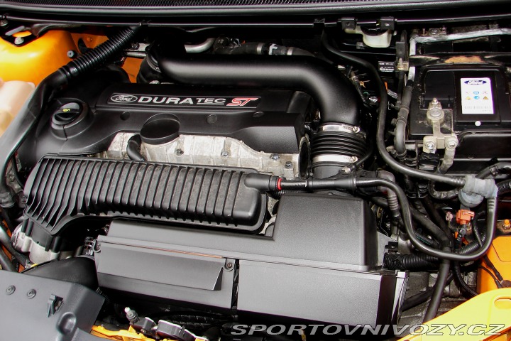 Ford Focus ST 2.5T 20V 5V 225PS DPH 2006