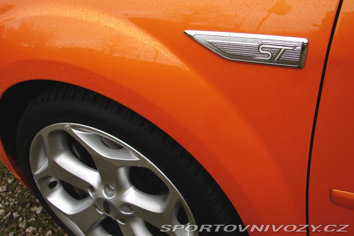 Ford Focus ST 2.5T 20V 5V 225PS DPH 2006