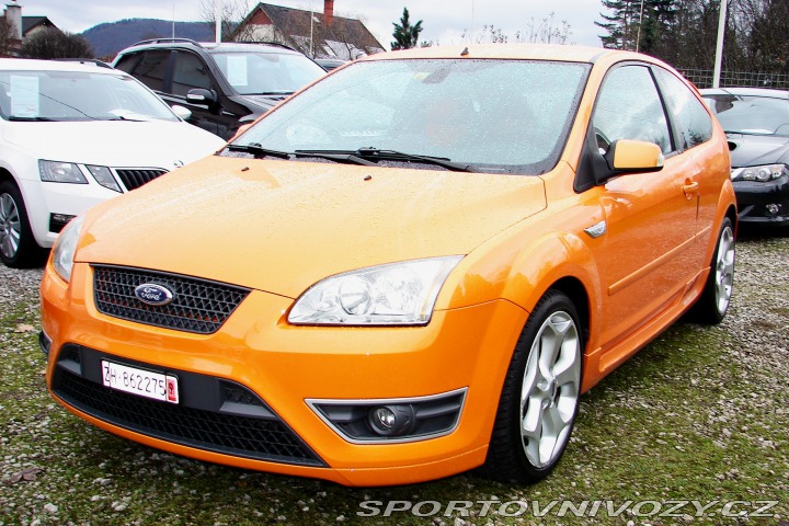 Ford Focus ST 2.5T 20V 5V 225PS -ZADÁN! 2006