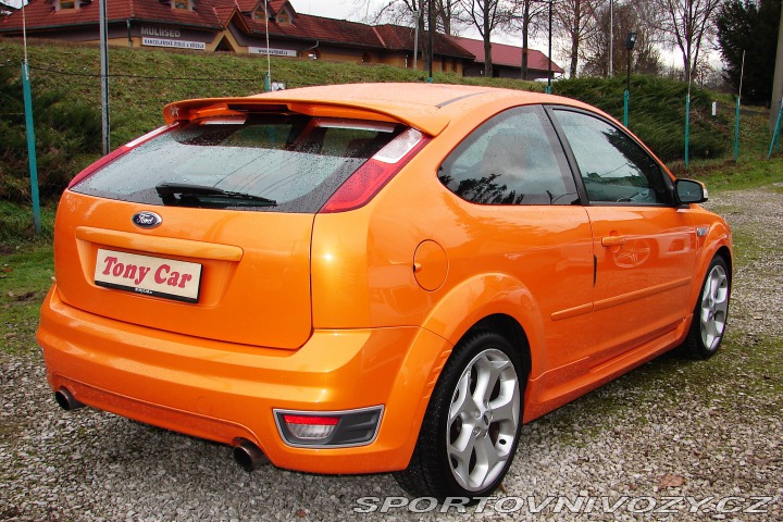 Ford Focus ST 2.5T 20V 5V 225PS -ZADÁN! 2006
