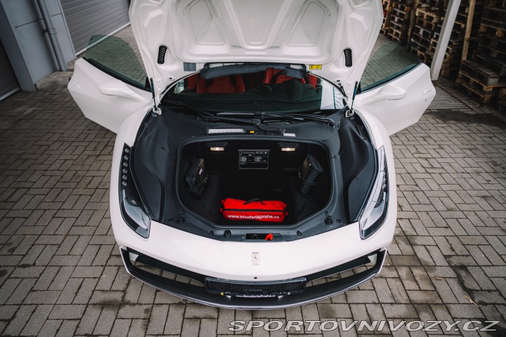 Ferrari 488 488GTB 2018