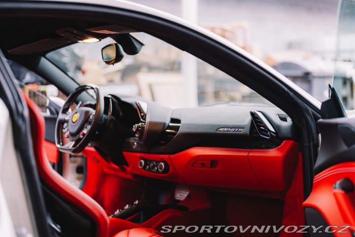 Ferrari 488 488GTB 2018