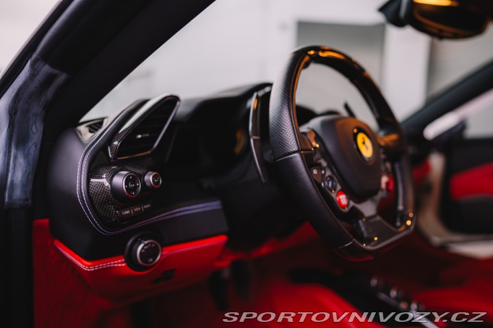 Ferrari 488 488GTB 2018