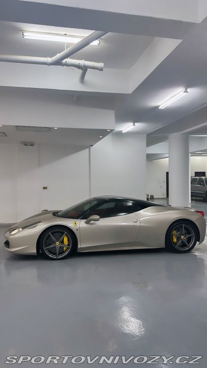 Ferrari 458 Italia 2015