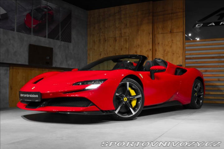 Ferrari SF90 4,0 SPIDER, FULL VÝBAVA 2023