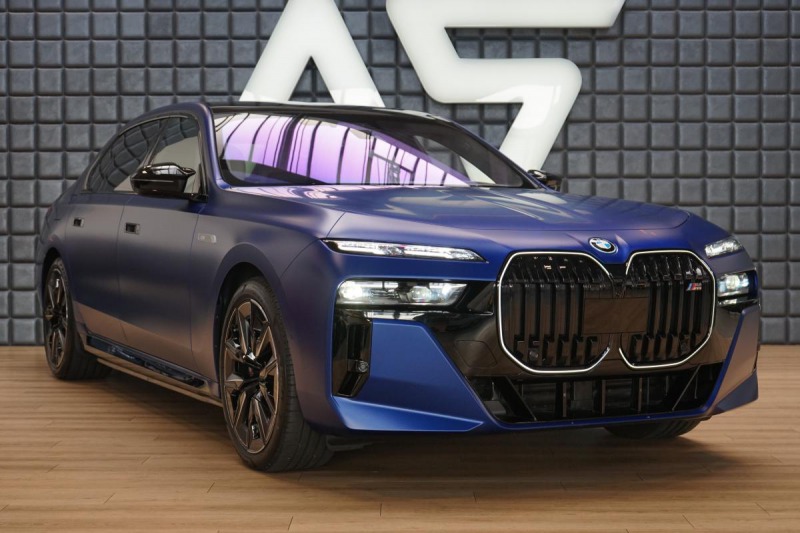 BMW 7 Řada 7 M760e Frozen GranLusso Th