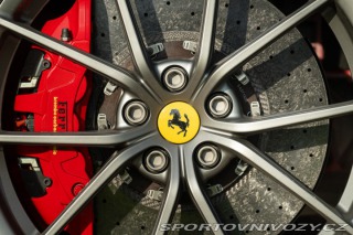 Ferrari 488 PISTA 2019