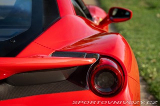 Ferrari 488 PISTA 2019