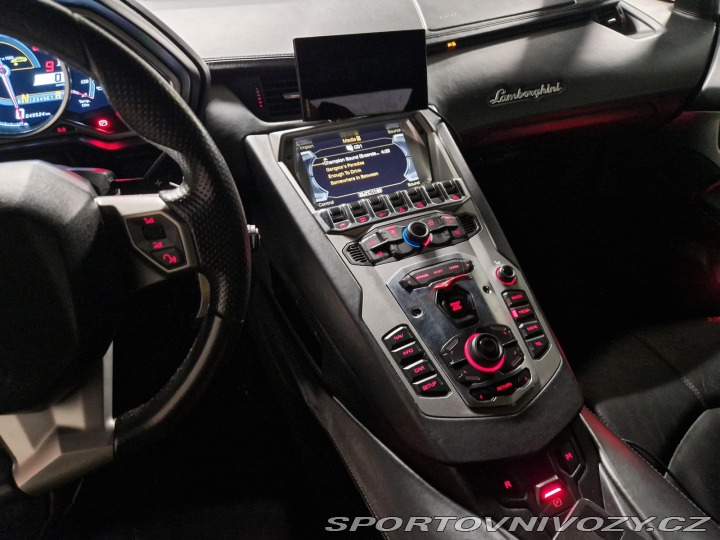 Lamborghini Aventador 2012