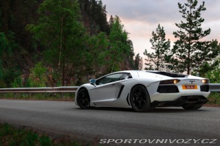 Lamborghini Aventador  2012