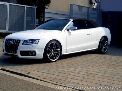 Audi S5 