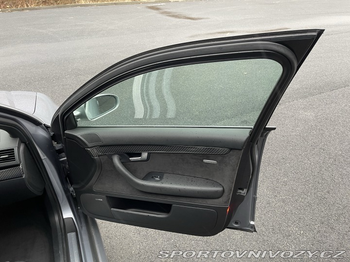 Audi RS4 b7 4.2Fsi 309kw Quattro 2006