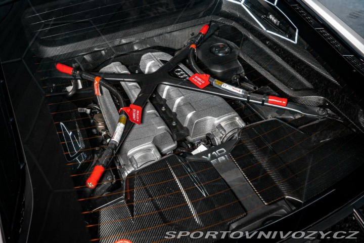 Audi R8 B&O/KARBON/PPF/ZÁRUKA 2020