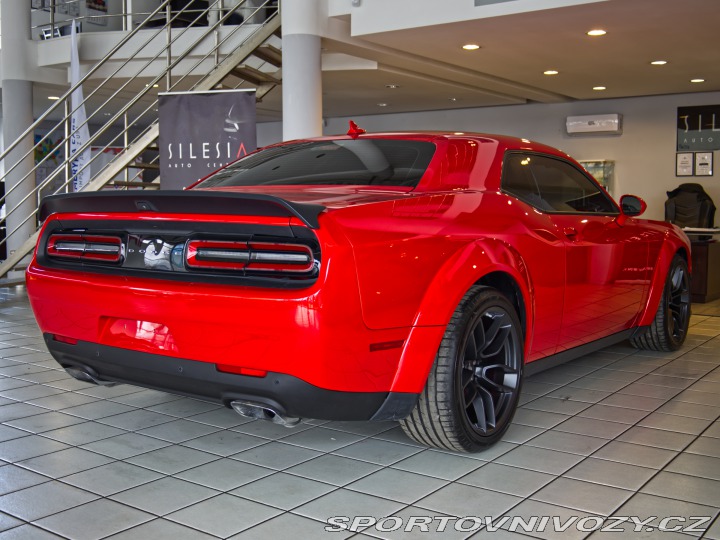 Dodge Challenger SRT Scat Pack widebody 2022