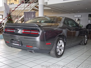 Dodge Challenger 3.6 SXT 2021