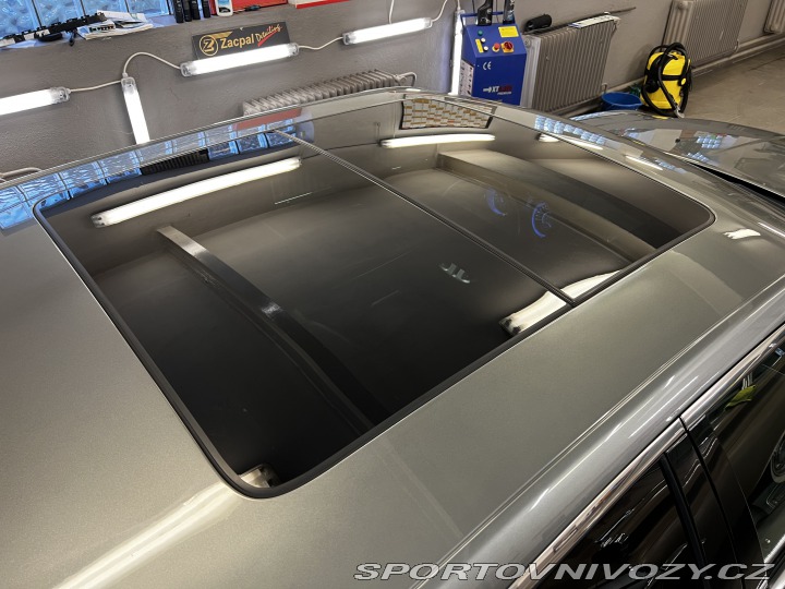Chrysler Ostatní modely 300c SRT 2012