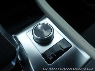 Jaguar F-Pace SVR P550 4x4 automat 2024