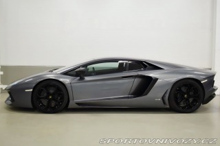 Lamborghini Aventador LP700 6.5 V12 AWD 2012