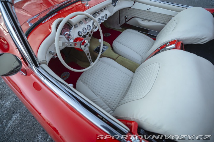 Chevrolet Corvette C1 283 cu in (4.6 L) 1957