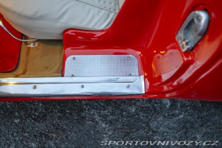 Chevrolet Corvette C1 283 cu in (4.6 L) 1957