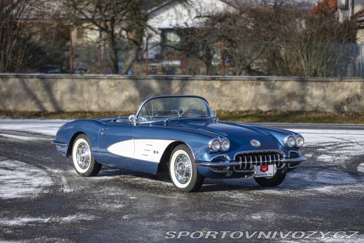 Chevrolet Corvette C1 283 cu in (4.6 L) 1960