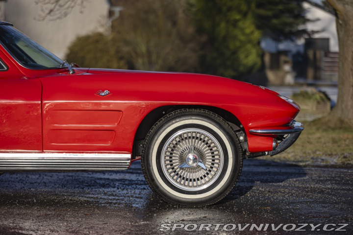 Chevrolet Corvette C2 327 cu in (5.4 L) 1964
