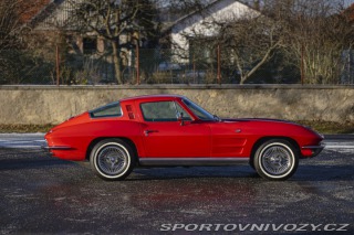 Chevrolet Corvette C2 327 cu in (5.4 L) 1964