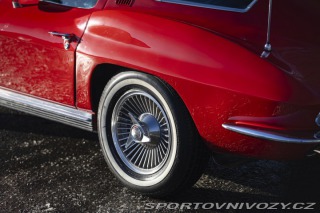 Chevrolet Corvette C2 327 cu in (5.4 L) 1964