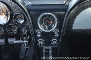 Chevrolet Corvette C2 327 cu in (5.4 L) 1964