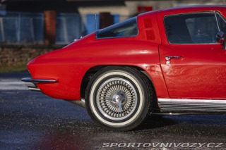 Chevrolet Corvette C2 327 cu in (5.4 L) 1964
