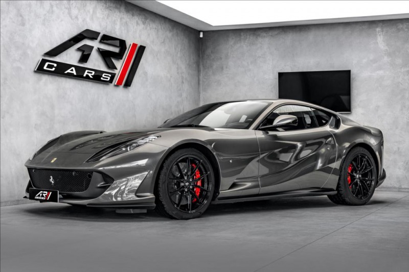 Ferrari 812 Superfast V12  OV,RU