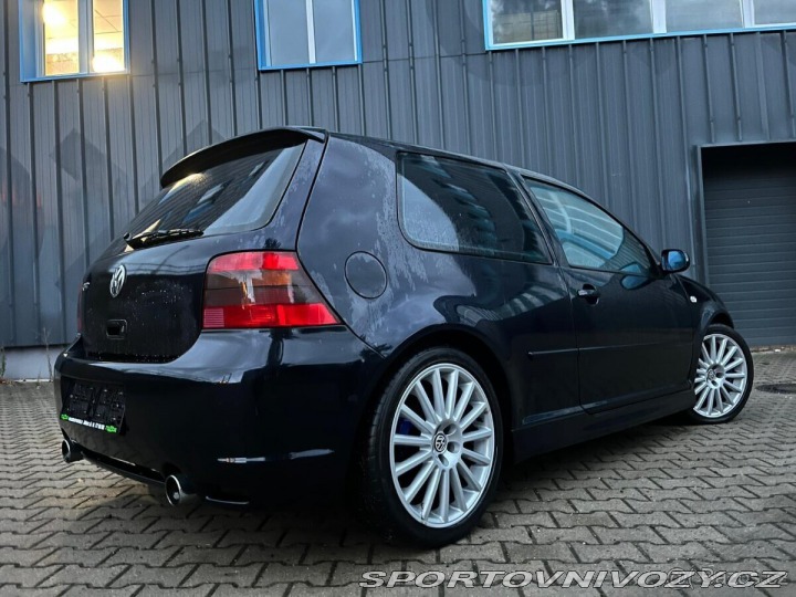 Volkswagen Golf Golf Mk4 R32 2003