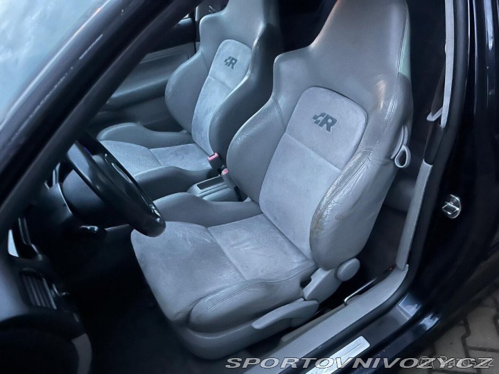 Volkswagen Golf Golf Mk4 R32 2003