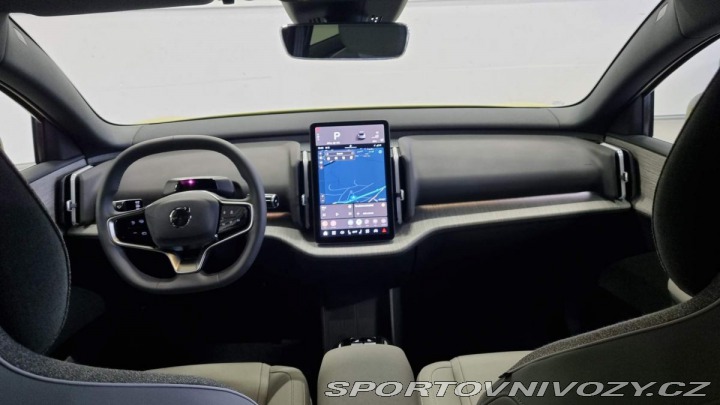 Volvo EX30 Single Motor Plus 272 HP 2024