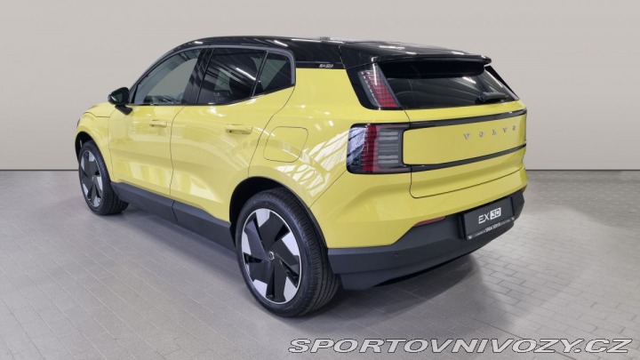 Volvo EX30 Single Motor Plus 272 HP 2024