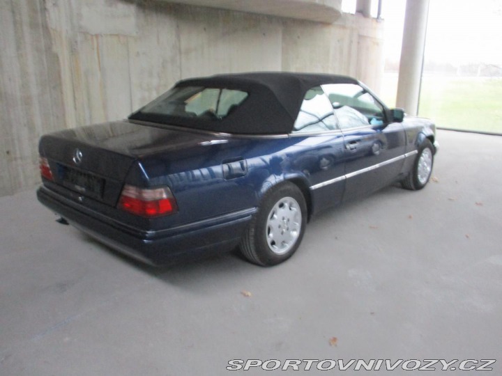 Mercedes-Benz Ostatní modely 124 E320 Cabrio Automat, klim 1994