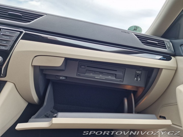 Škoda Superb 2,0TSI 206KW 4x4 DSG 1.MA 2016