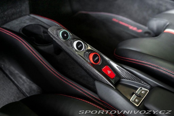 Ferrari Ostatní modely Tributo/Lift/Kamera/Carbo 2021