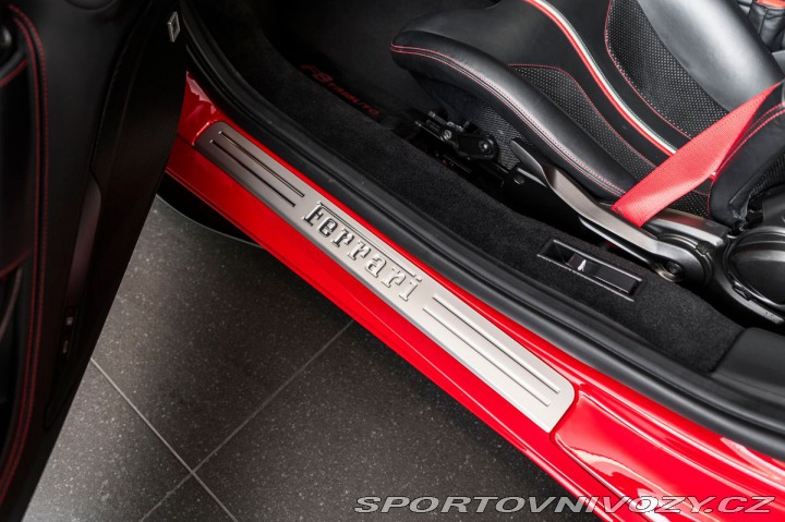 Ferrari Ostatní modely Tributo/Lift/Kamera/Carbo 1800