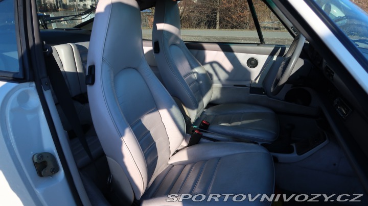 Porsche 911 Carrera 2 (964) 1992